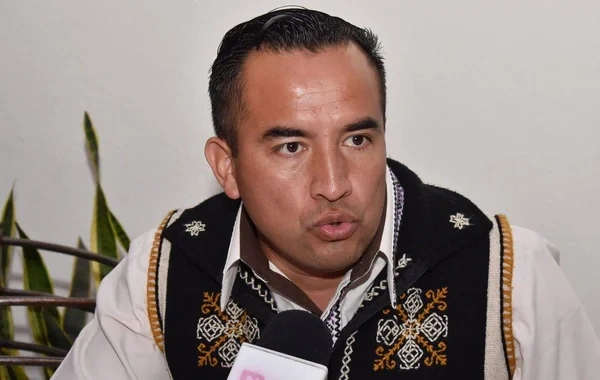 Meksikada qəzəbli sakinlər merə hücum çəkdilər