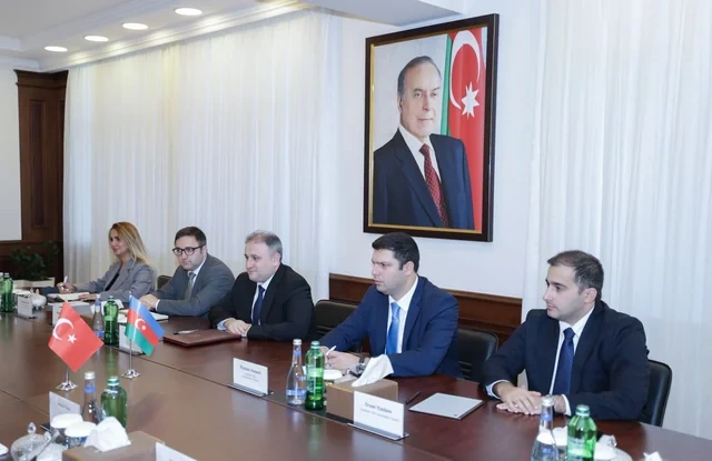 Vüqar Mustafayevlə Selçuk Bayraktar görüşüblər - FOTO