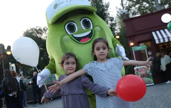 Zeytun Festivalının ikinci günü: "Gənclər və ruhu gənc olanlar əylənirlər" - Foto