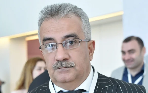 Aktrisa direktoru məhkəməyə verdi: Töhməti ləğv etdirdi
