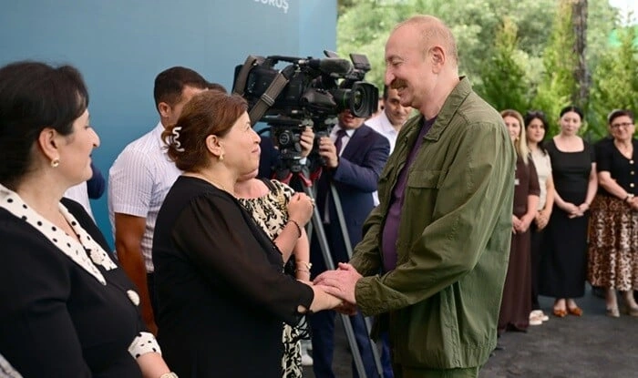 Prezident Quzeyxırman kəndində sakinlərlə görüşdü - Foto