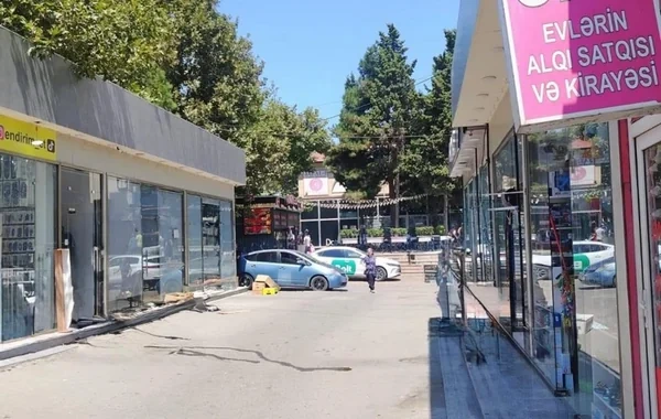 Piyadaların hərəkətinə mane olan küçə ticarətinin qarşısı alındı - VİDEO