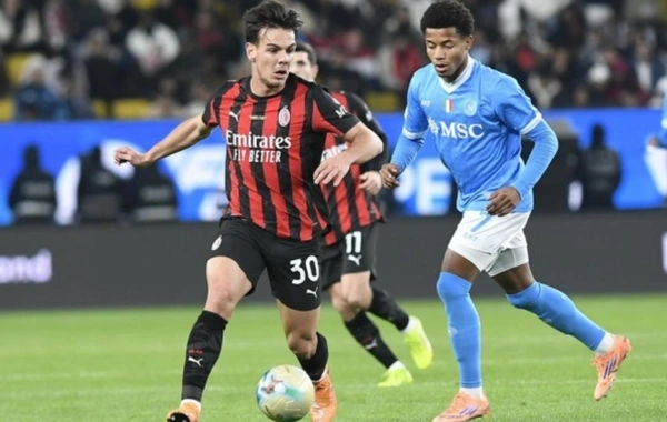 İtaliya Superkuboku: "Napoli" ilk finalçı oldu