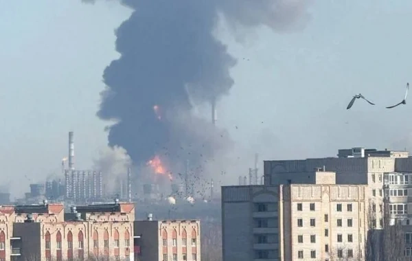 Rusiyada neft-kimya zavodunda partlayış baş verib: Üç ölü, 50-dən çox yaralı var - VİDEO