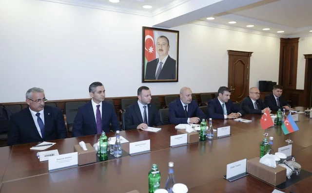 Vüqar Mustafayevlə Selçuk Bayraktar görüşüblər - FOTO