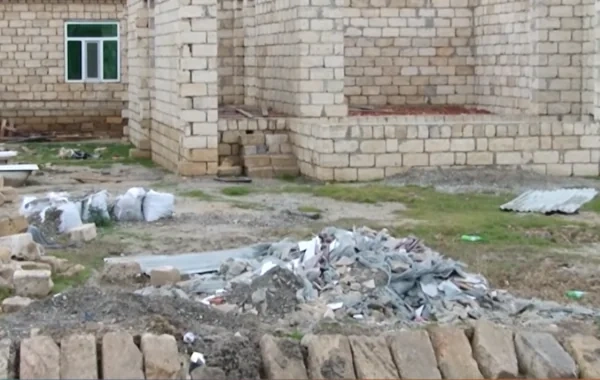 Sakinlərin həyatını alt-üst edən hadisə: "Körpələrim suyun içində batırlar"