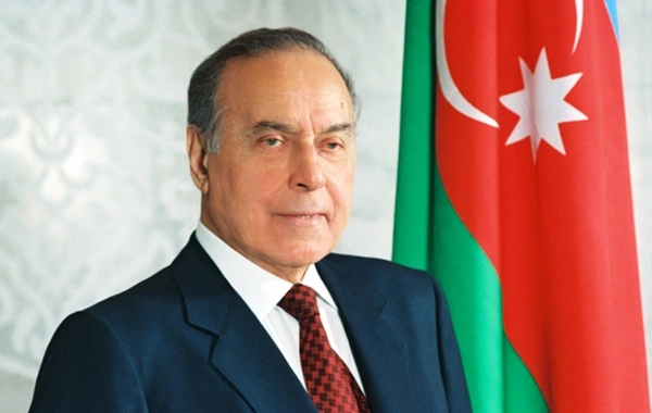 Min ildən bir doğulan dahi şəxsiyyət