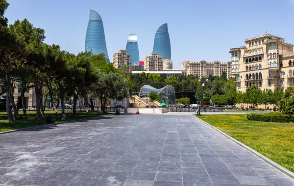 Bakıda 62 yaşlı kişi parkda öldü