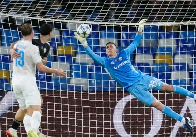 "Qarabağ" azarkeşlərinin sevimlisinə çevrilən və Avropa klublarının diqqət mərkəzinə düşən qolkiper - Mateuş Koxalski kimdir?