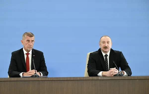 Prezident: "Biz Azərbaycanda böyük potensialı olan bərpaolunan enerji sahəsini fəal şəkildə inkişaf etdiririk"