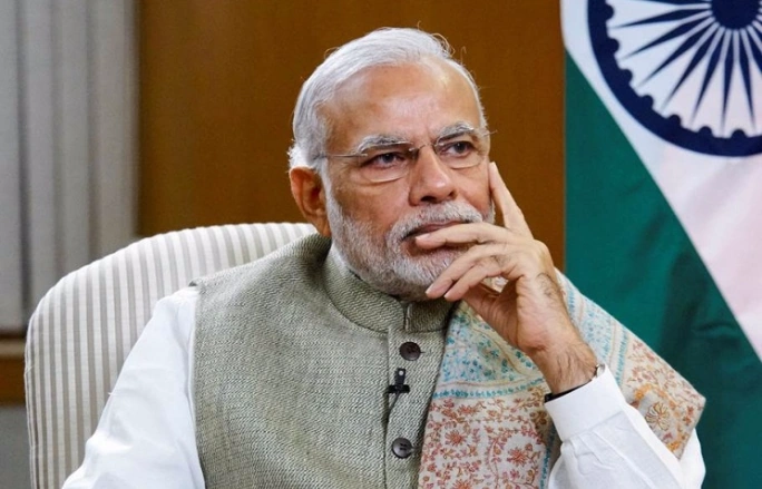 Modi kortejindəki maşınların sayını azaltdı