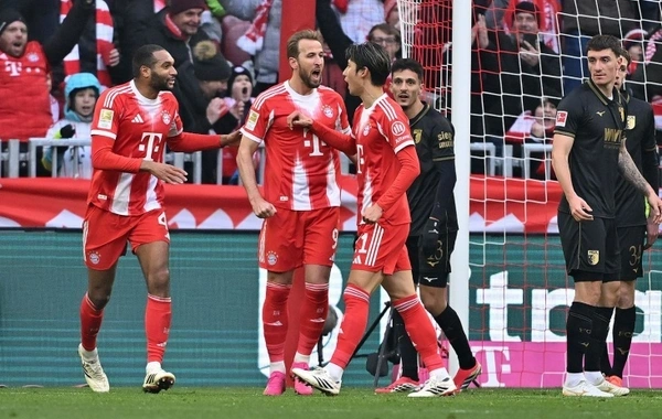 "Bavariya" Bundesliqada mövsümün ilk məğlubiyyətini aldı