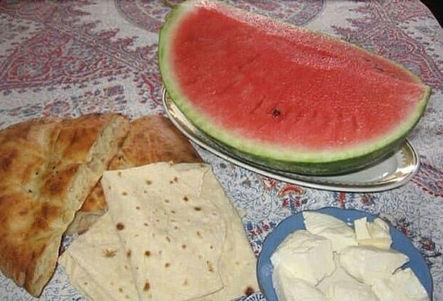 Yayda hər gün qarpız yesəniz nə baş verər?