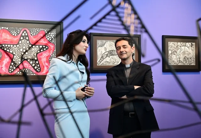 Leyla Əliyeva Vatikan Apostol Kitabxanasının rəhbəri ilə görüşüb