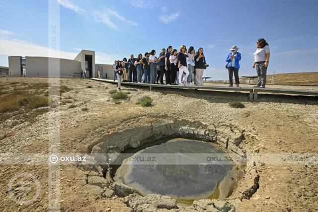 Xarici turistlərin ən çox üz tutduğu məkanlardan birində ECAZKAR GÖRÜNTÜLƏR - FOTO