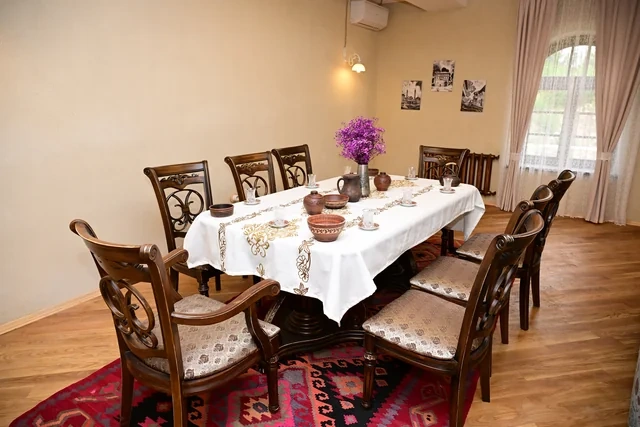Prezident İlham Əliyev Şuşada "Yasəmən" hotelinin yeni korpusları ilə tanış olub - FOTO