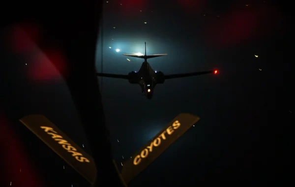 ABŞ "Epik qəzəb" əməliyyatında "B-1B Lancer" bombardmançılarından istifadə etdi - VİDEO