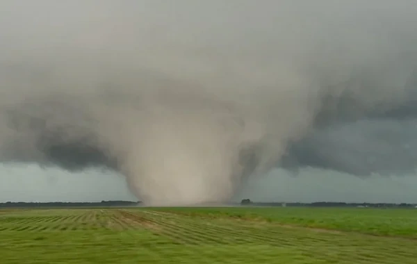 ABŞ-ni dağıdıcı tornadolar vurdu: Ölənlər və yaralananlar var - VİDEO