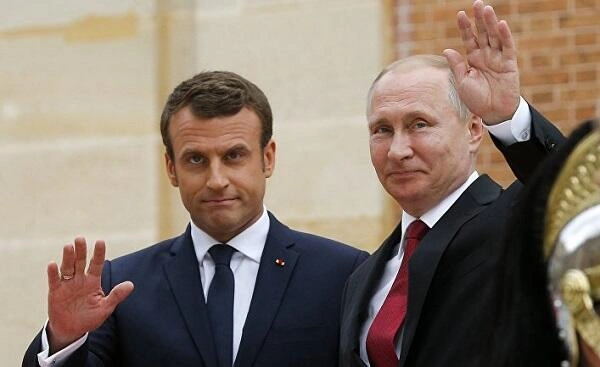 Putin Makronla dialoqa hazırdır - Peskov