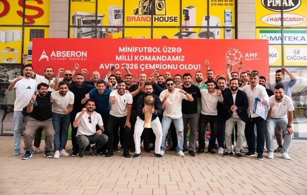 İkiqat qitə çempionları sponsor və azarkeşləri ilə görüşüblər