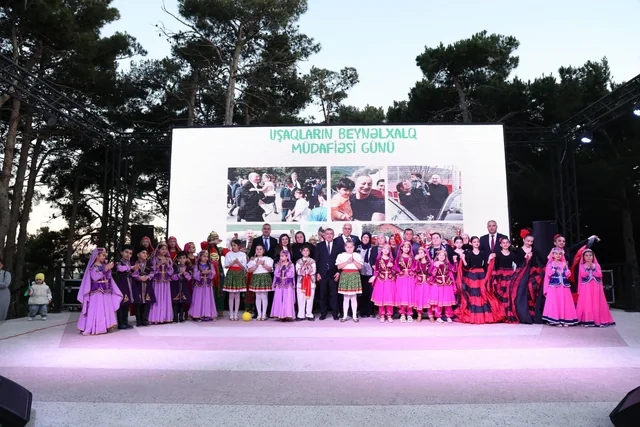 Xətai rayonunda 1 İyun-Uşaqların Beynəlxalq Müdafiəsi Günü ilə əlaqədar konsert proqramı təşkil olunub