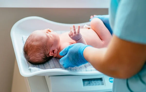 Yeni doğulan körpənin çəkisi onun gələcək intellektinə necə təsir edir? - ARAŞDIRMA