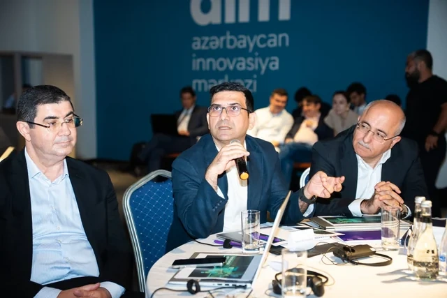 Yeni nəsil dövlət idarəçiləri qabaqcıl süni intellekt həllərini öyrənirlər