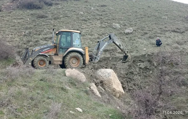 Qubanın daha bir kəndində TORPAQ SÜRÜŞMƏSİ - Evlər təhlükə altında - FOTO