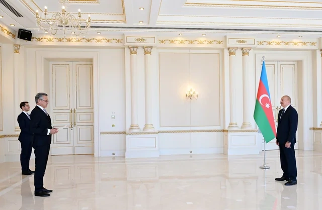 İlham Əliyev Almaniyanın Azərbaycana yeni təyin olunmuş səfirini qəbul edib - FOTO