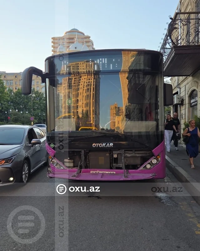 Bakıda avtobusun iştirakı ilə zəncirvari QƏZA - FOTO