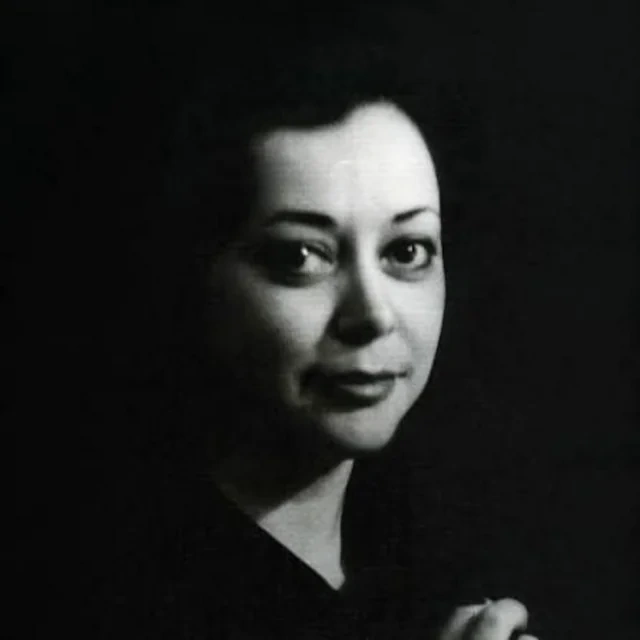 Əməkdar artist Vəfa Fətullayevanın doğum günüdür - FOTO
