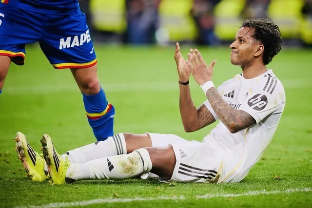 "Real Madrid"də ciddi itki: Braziliyalı futbolçu üçün mövsüm bitdi