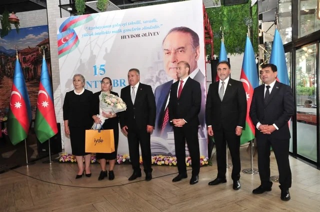 Abşeron rayonunda Bilik Günü şəhid övladları ilə birgə qeyd edilib - FOTO