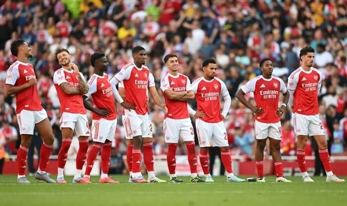 "Arsenal" "Mançester Siti"ni darmadağın etdi
