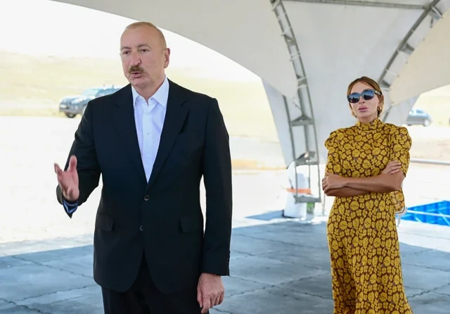 İlham Əliyev Naxçıvan Sənaye Parkının təməlini qoyub - FOTO