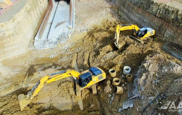 Bakıda yeni avtomobil və piyada tunellərinin tikintisinə başlanıldı - ƏRAZİLƏR