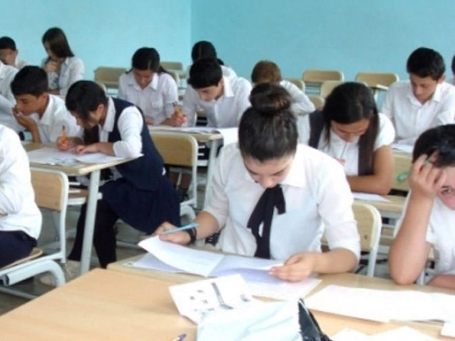 Məktəblərdə şənbə günü də dərs keçiriləcək?