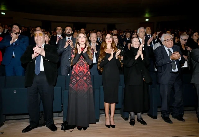 "44" bədii filminin premyerası baş tutub: Arzu Əliyeva və Alyona Əliyeva təqdimatda iştirak ediblər - Foto