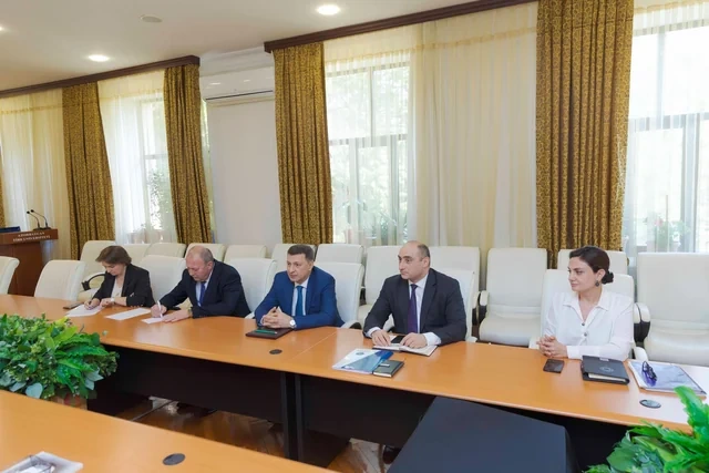ATU-da Daşkənd Dövlət Tibb Universitetinin nümayəndə heyəti ilə rektorun görüşü keçirilib