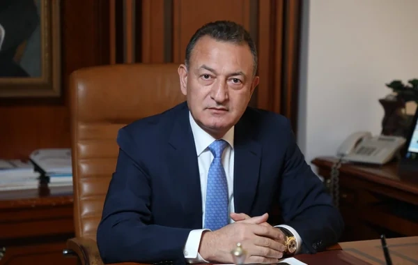 Azərbaycanda məşhur iş adamı dəniz kənarındakı villasına mebel alıb pulunu ödəməyib? - İDDİA