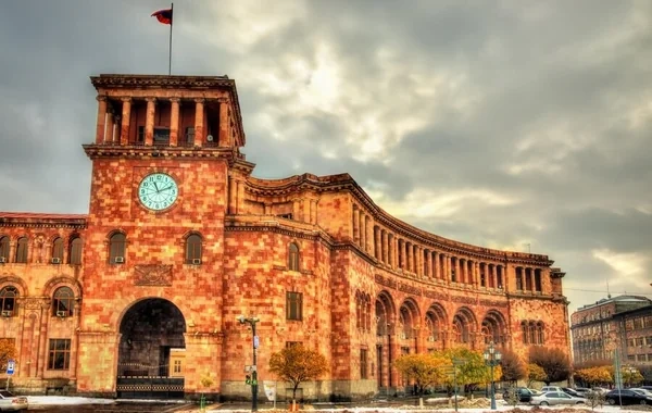 Ermənistanda seçkiyə kim diktə edəcək?