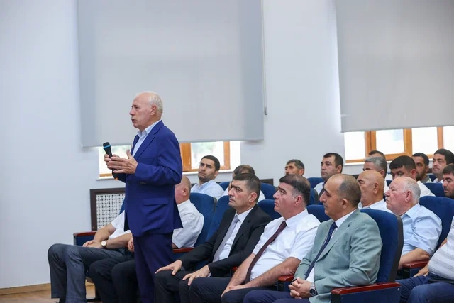 Sahibkarlarla növbəti görüş Kürdəmir rayonunda təşkil olunub - FOTO