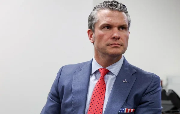 Pit Heqset İrana mümkün zərbə fonunda Pentaqonun əsas generalını işdən çıxardı