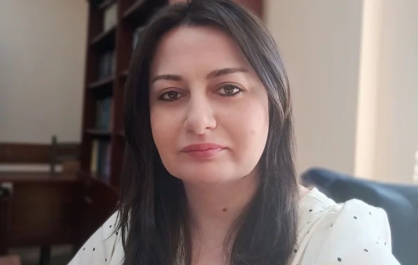 İlhamə Nasirin "İşıq" romanı haqqında qeydlər - FOTO