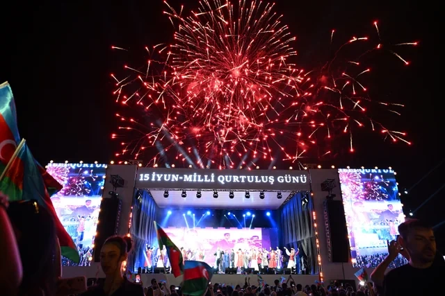 Bakıda Milli Qurtuluş Gününə həsr olunan bayram konserti keçirilib - VİDEO