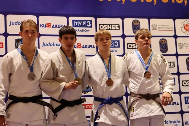 Cüdoçularımız Polşadakı turnirdə yeddi medal qazanıblar - FOTO