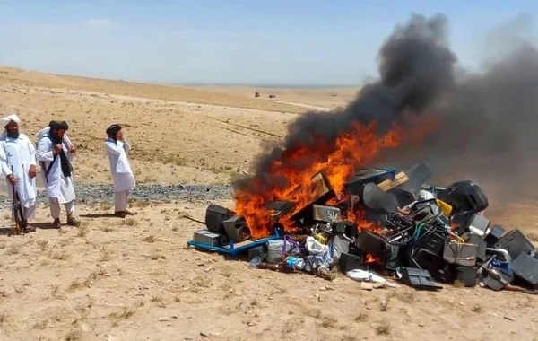 Əfqanıstanda əcaib "Taliban" idarəçiliyi - Musiqi, qalstuk, "TikTok" qadağası, arvadı döymək hüququ