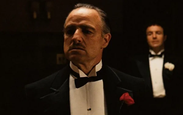 Cəsədinin külləri iki qitəyə səpələnən Marlon Brando niyə tənha öldü? - VİDEO