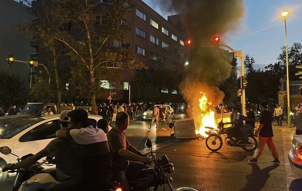 Tehran prokuroru İrandakı etirazçıları edam cəzası ilə hədələdi