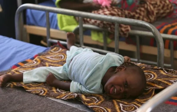 Nigeriyada epidemiya: Onlarla uşaq öldü